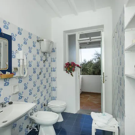 Villa Mareblu Luxury Holiday Apartment Direttamente Sul Mare Stromboli Exterior foto