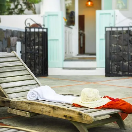 Villa Mareblu Luxury Holiday Apartment Direttamente Sul Mare Stromboli Exterior foto